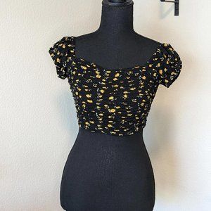 Aeropostale Black & Yellow Floral Square Neck Short‎ Sleeve Crop Top